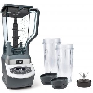 Ninja Blender and 2 cups